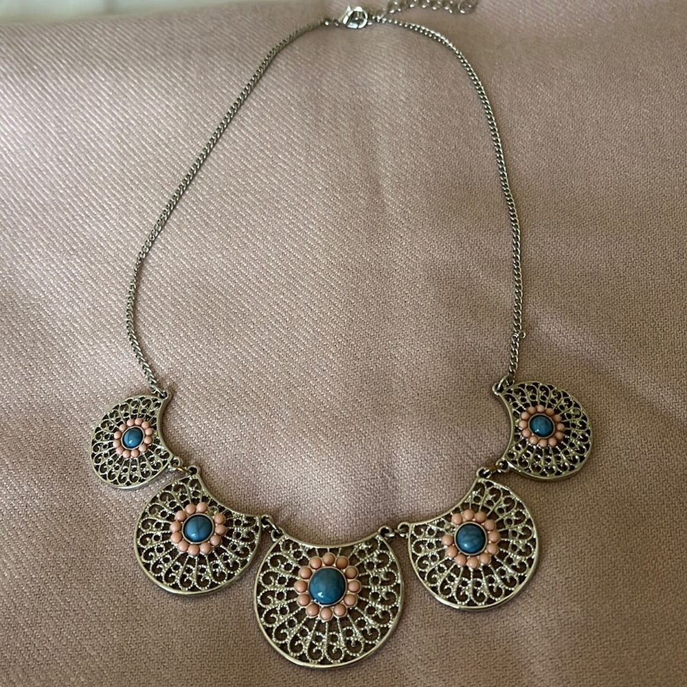 Beaded necklace